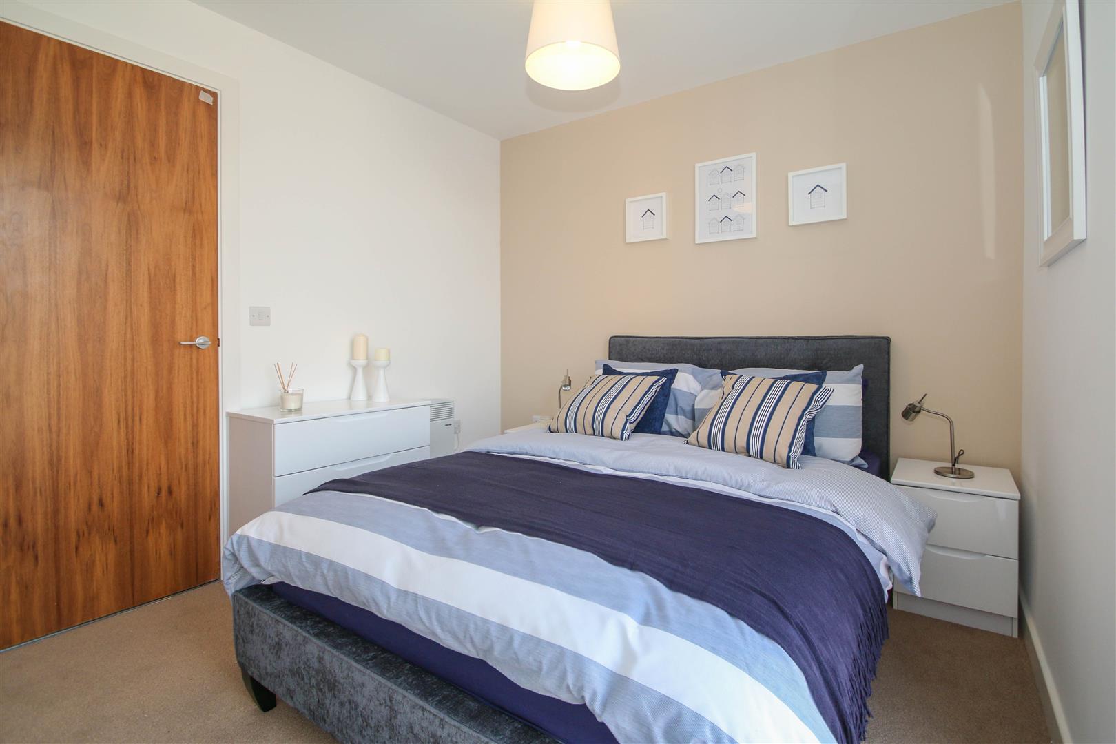 2 Bedroom Apartment To Rent image 5